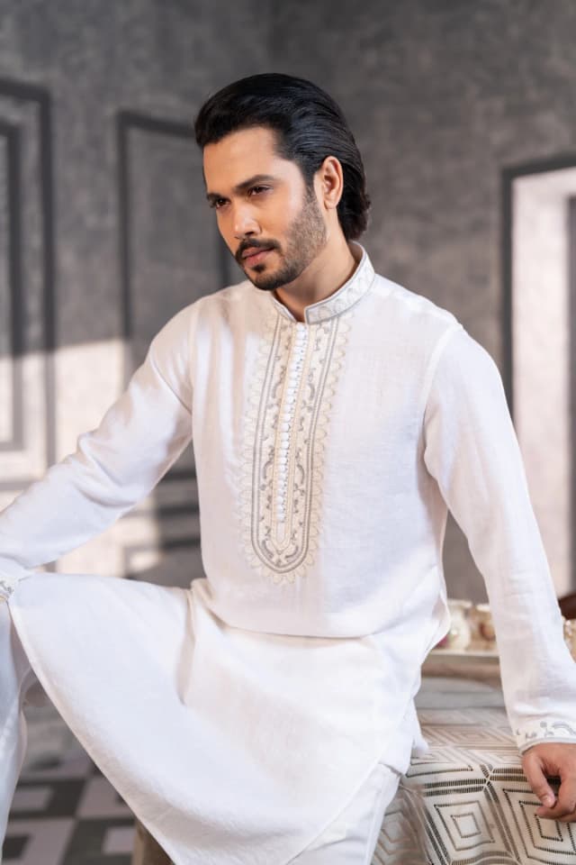 ARZAALS WHITE IMPERIAL STA09